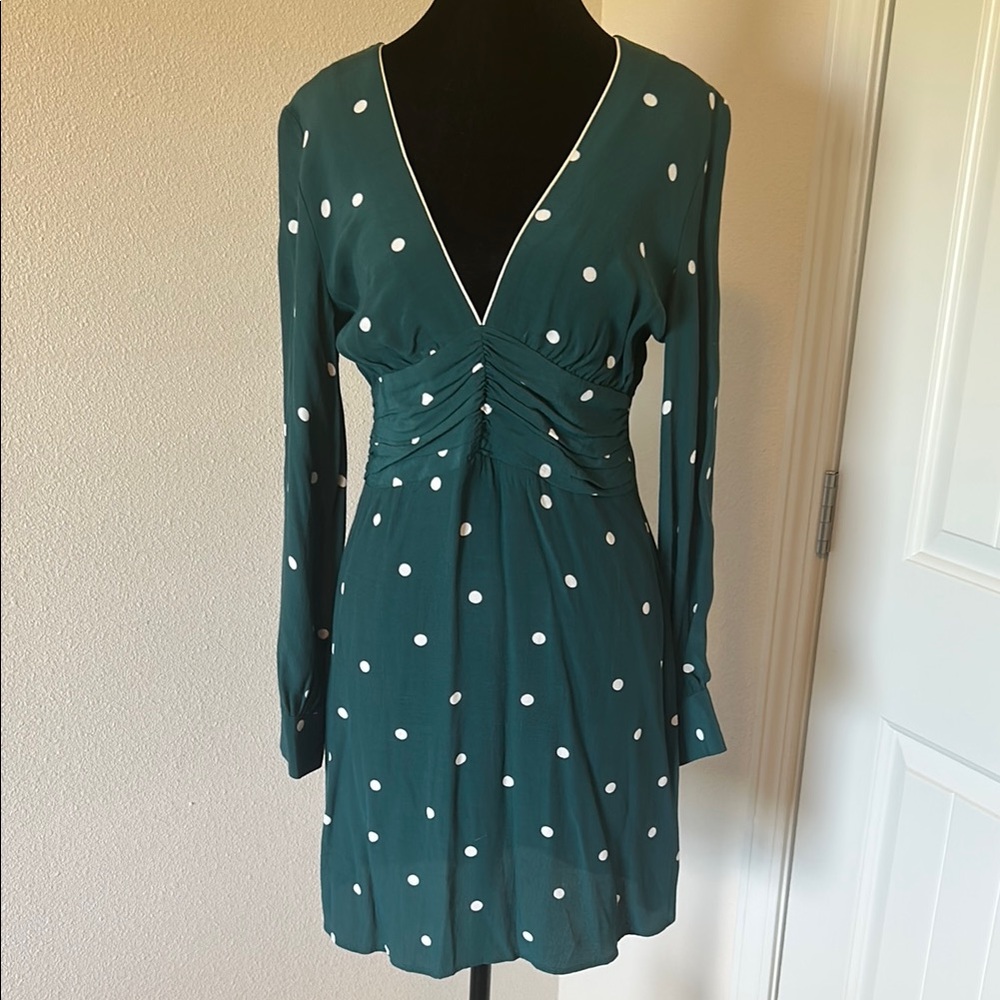 NWOT Topshop Green V-Neck Fit and Flare Dress for Weddings